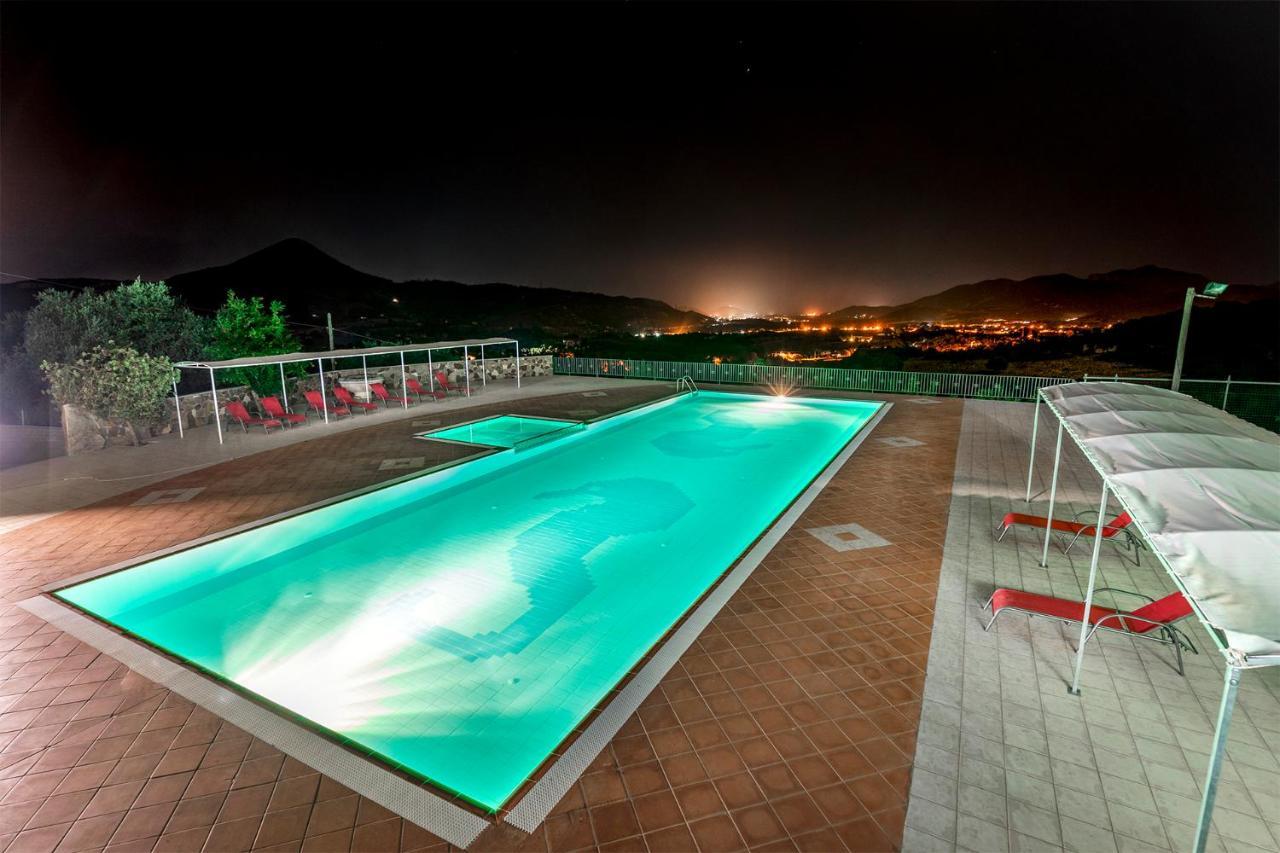 Hotel Is Murtas Jerzu Екстер'єр фото